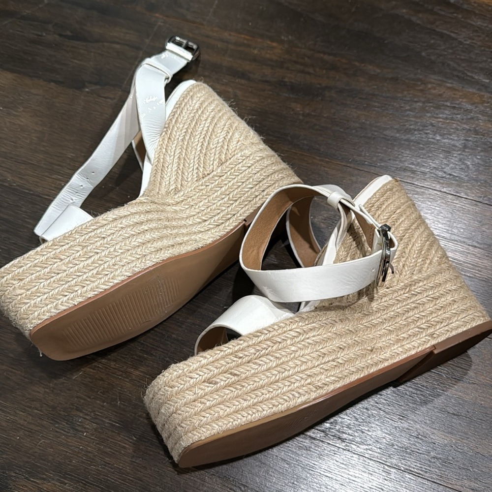 NWOT Steve Madden wedge patten leather strap size 9 - Picture 4 of 6